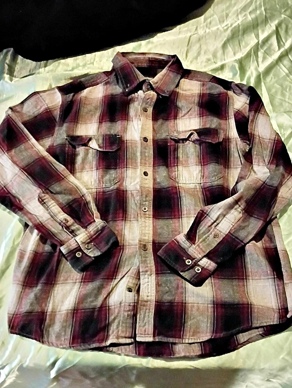 Men's Faded Glory Plaid Button Down Shirt
Size M